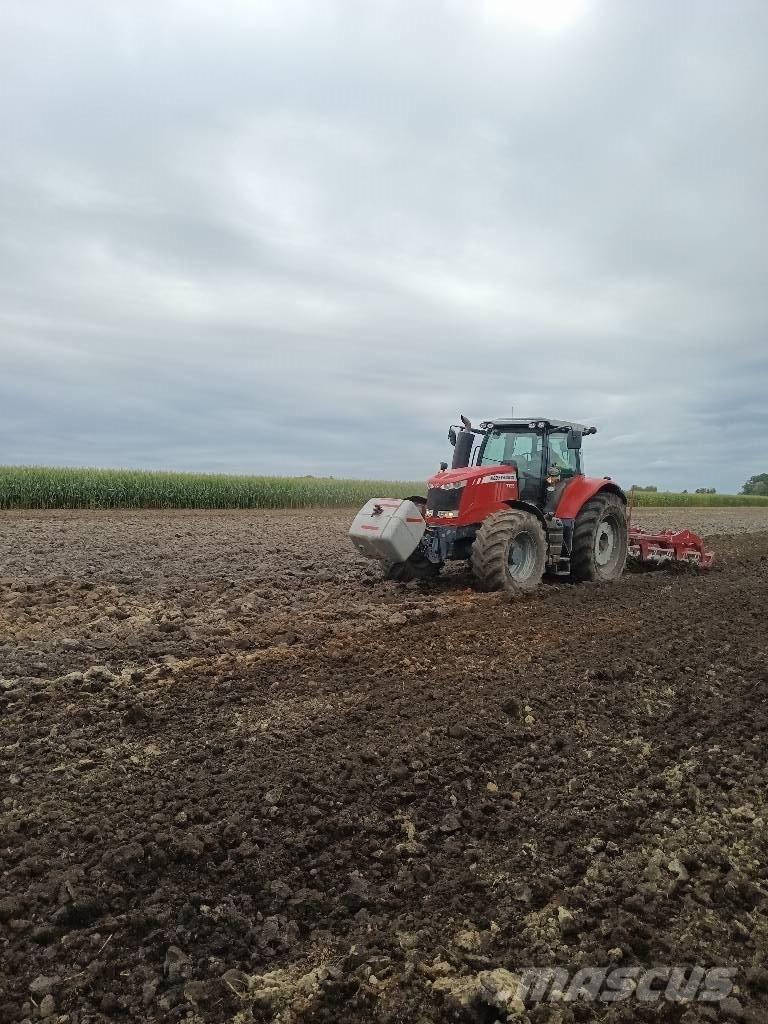 Massey Ferguson 7726 الجرارات