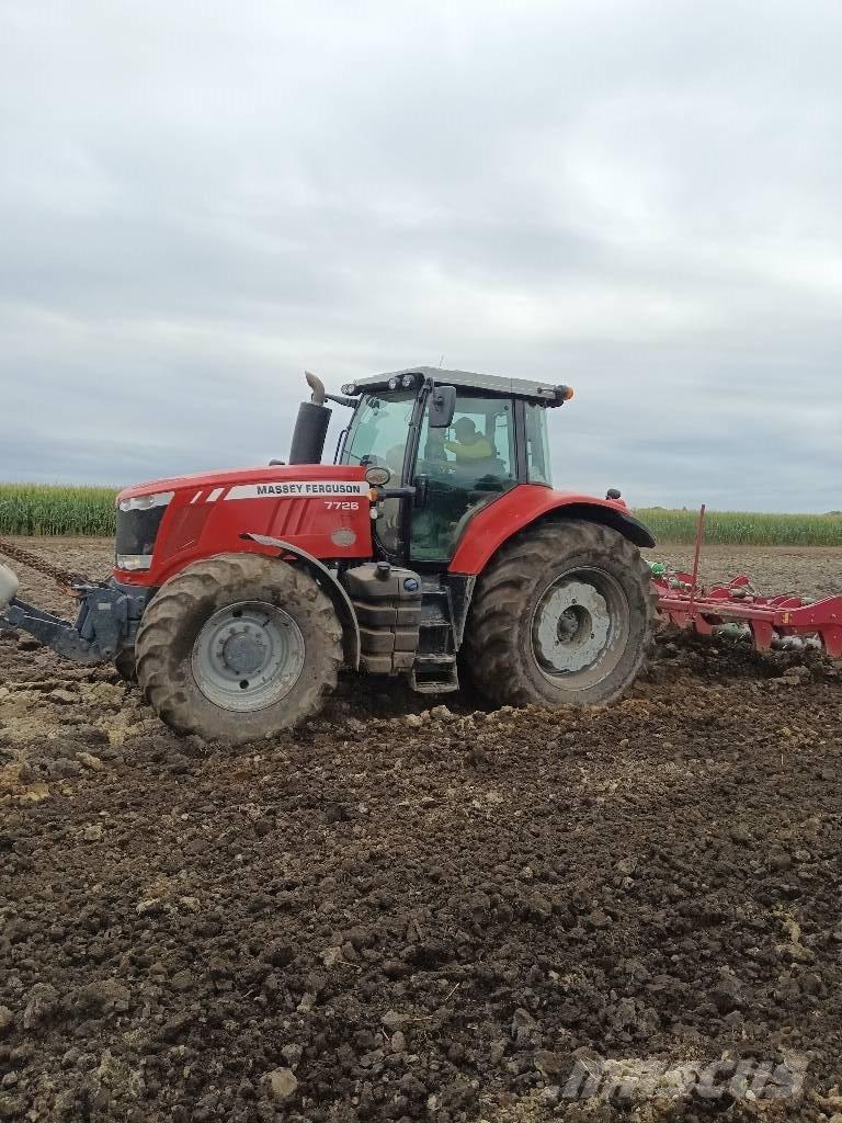 Massey Ferguson 7726 الجرارات