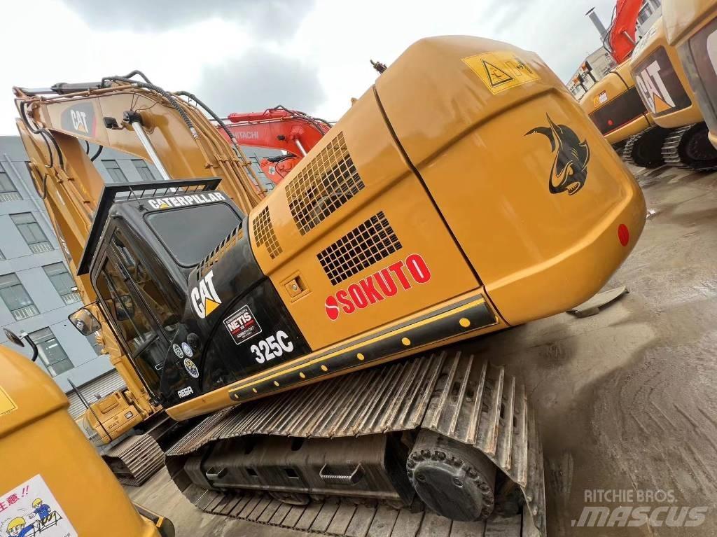 CAT 325 C حفارات زحافة