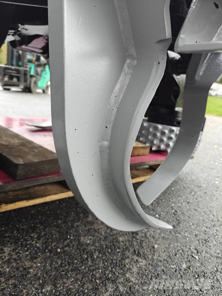 Logset 6 M رؤوس حصادات