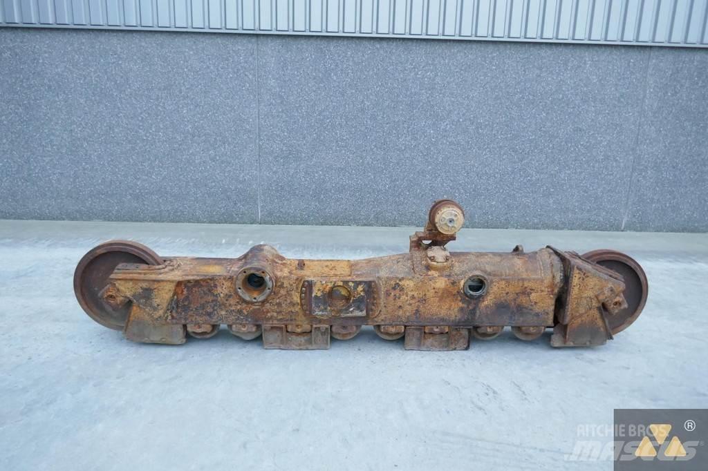 CAT 261-3079 الشاسيه والتعليق