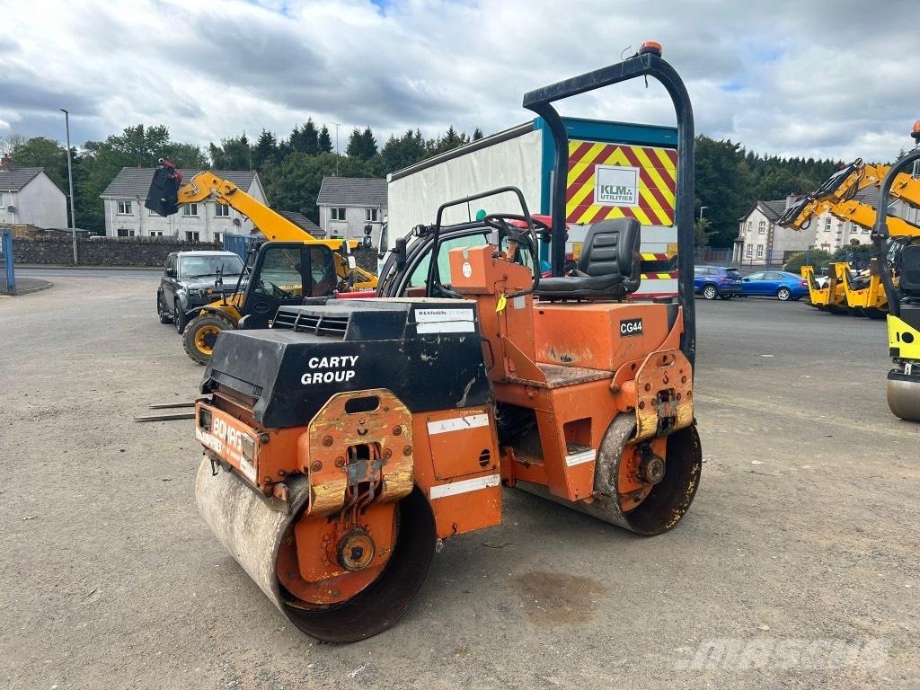 Bomag BW120 AD-3 مداحل ثنائية الاسطوانة