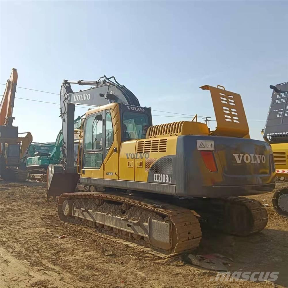 Volvo EC210B حفارات زحافة