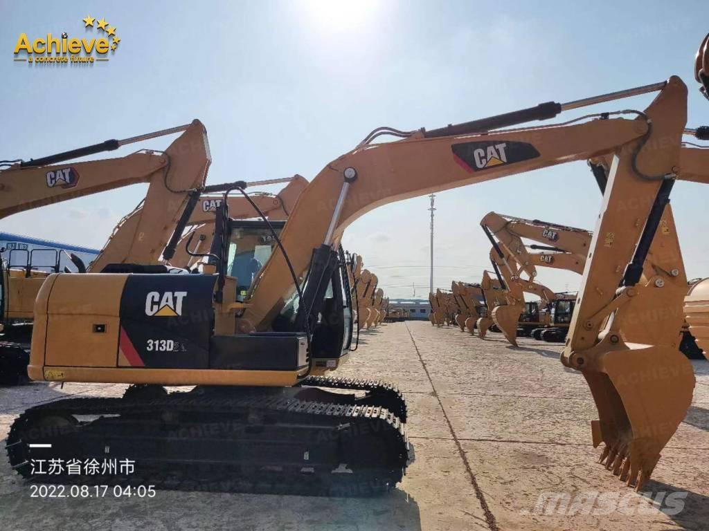 CAT 313D2L حفارات زحافة