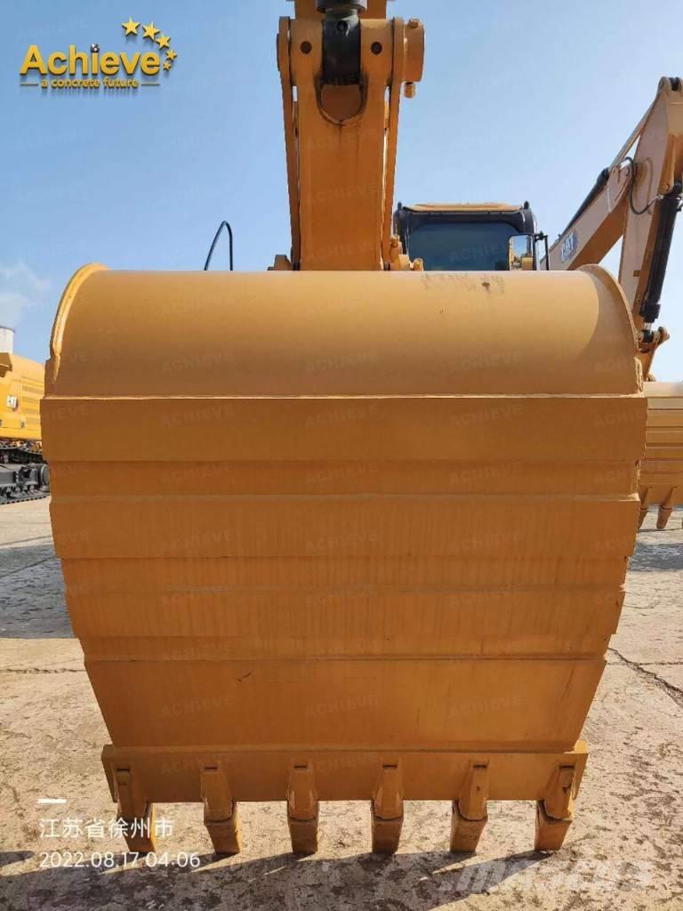 CAT 313D2L حفارات زحافة