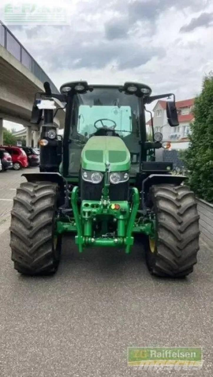 John Deere 6090m الجرارات