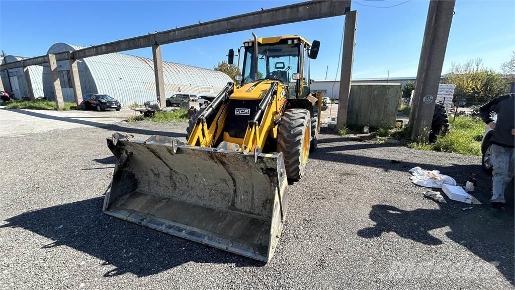 JCB 4CX PRO لوادر ذات جرافات عكسية