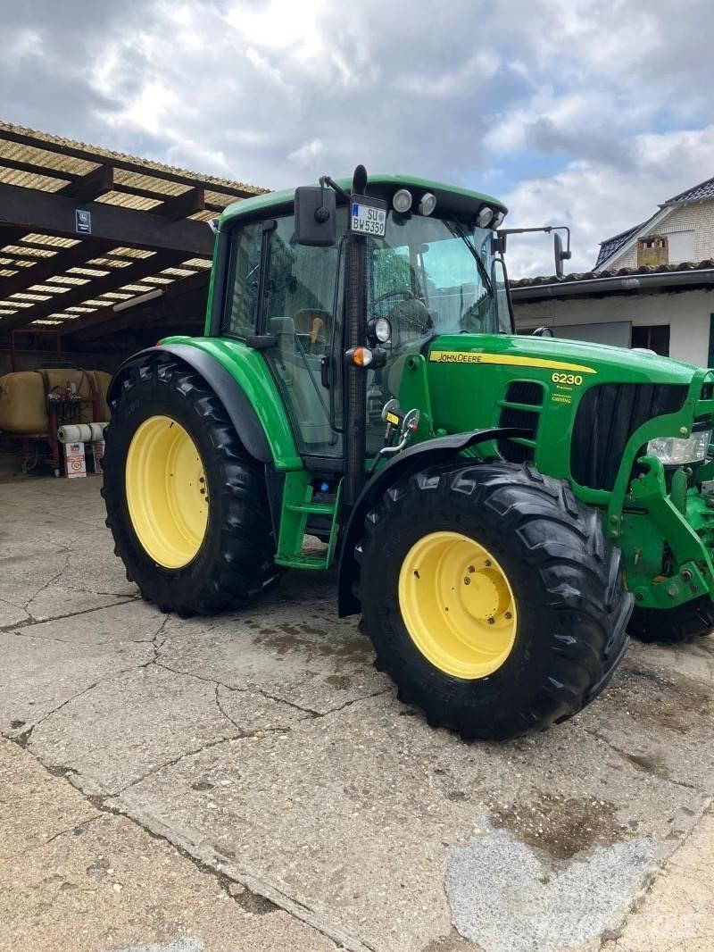 John Deere 6230 الجرارات
