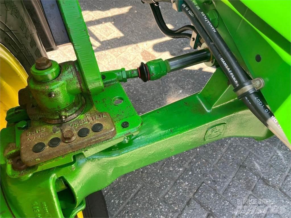John Deere 6230 الجرارات