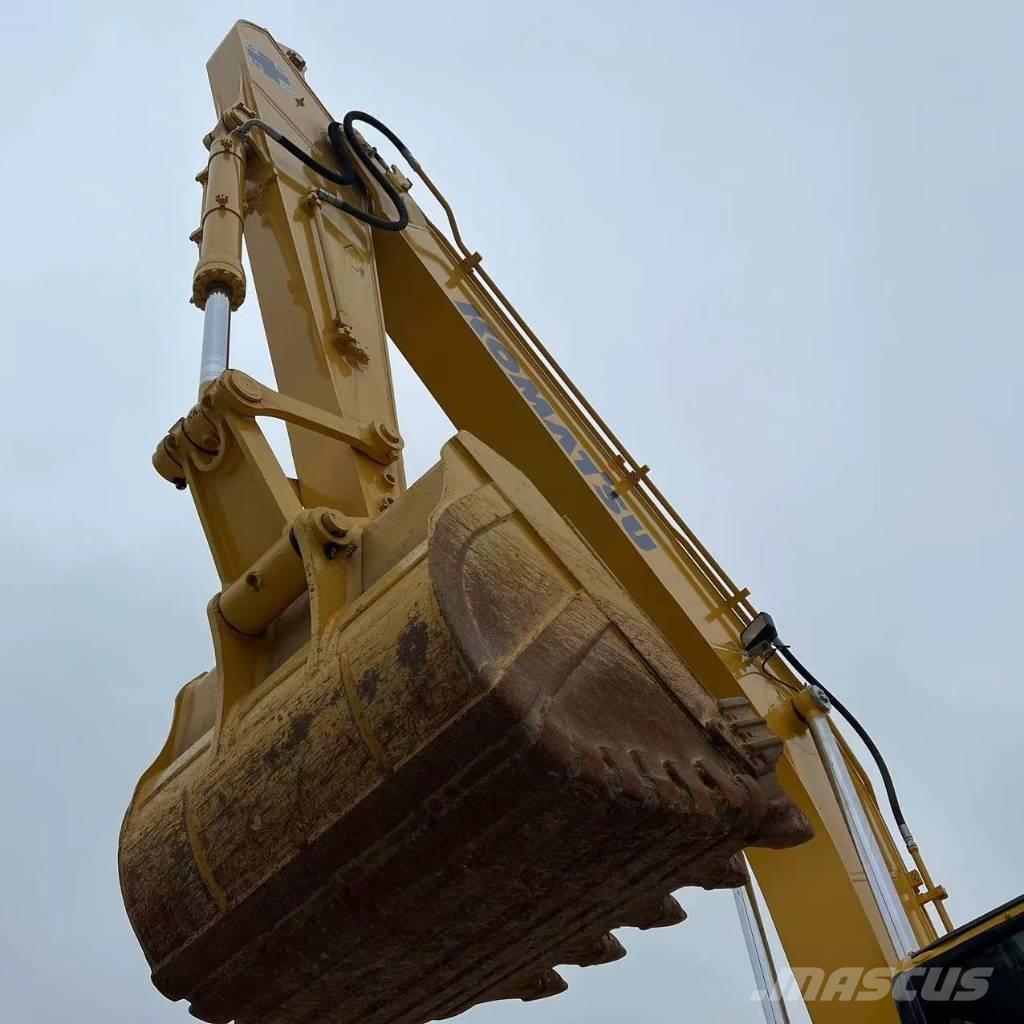Komatsu PC 240 حفارات زحافة