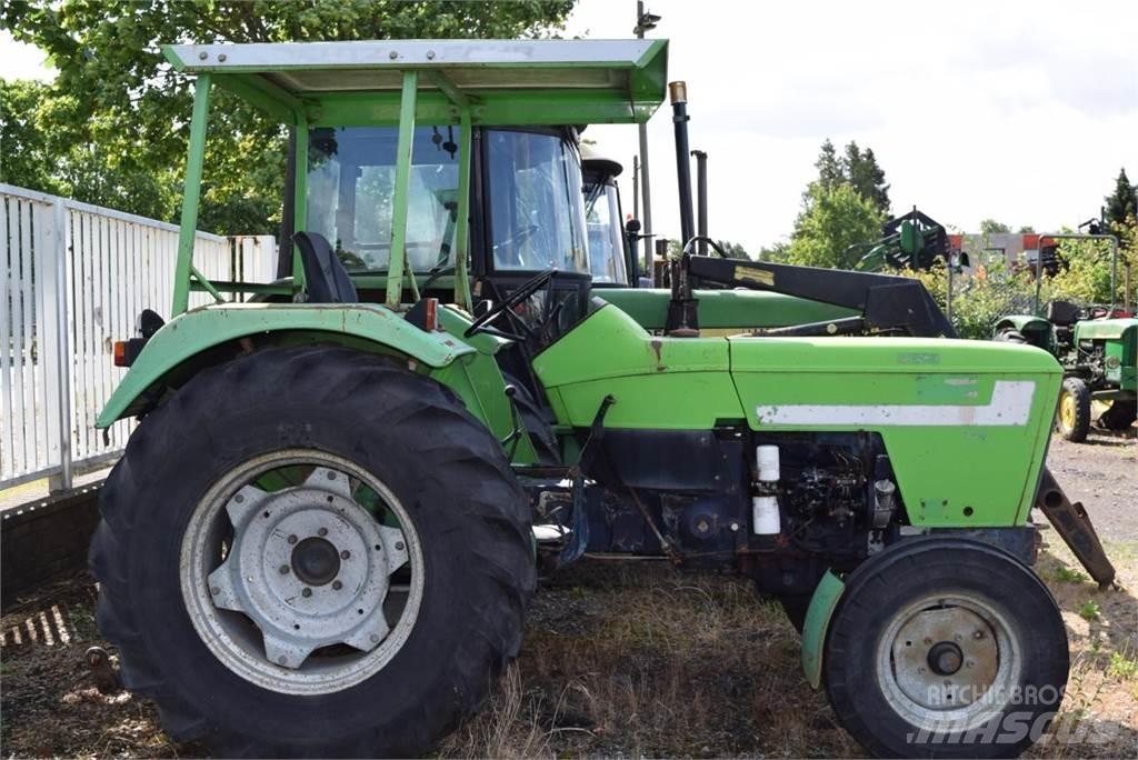 Deutz-Fahr D4507 الجرارات