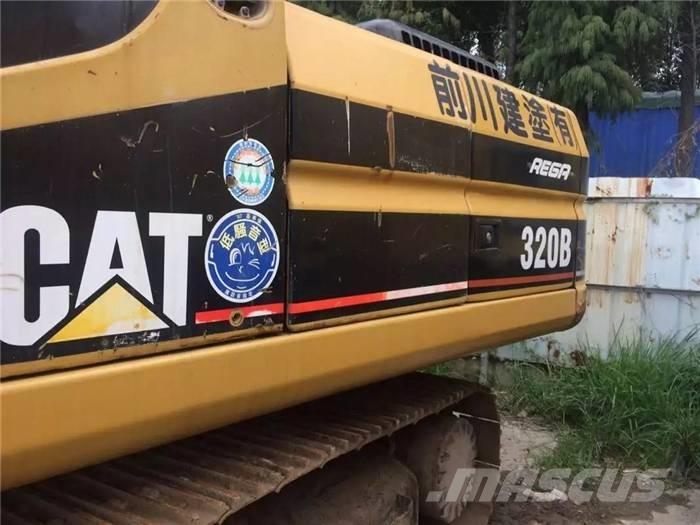 CAT 320 B حفارات زحافة