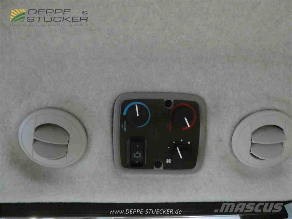 John Deere 3039R جرارات مدمجة