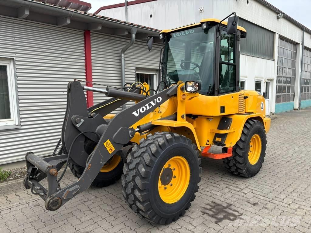 Volvo Radlader L30G لوادر بعجل
