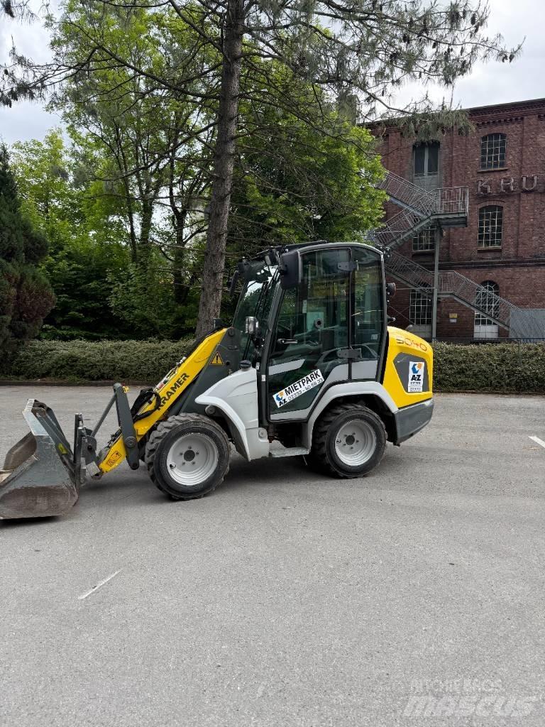 Kramer 5040 لوادر انزلاقية التوجيه
