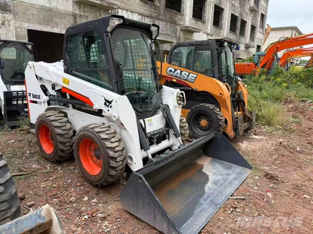 Bobcat S550 لوادر انزلاقية التوجيه