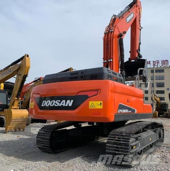 Doosan DX 300 LC-9C حفارات زحافة