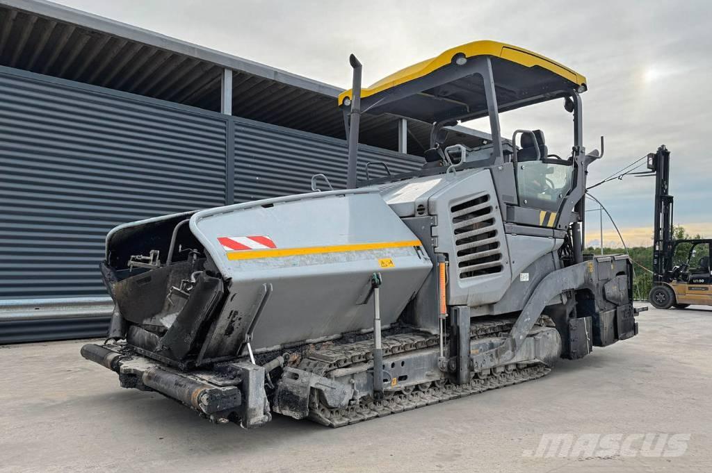 Vögele SUPER 1900-3I معدات السفلتة