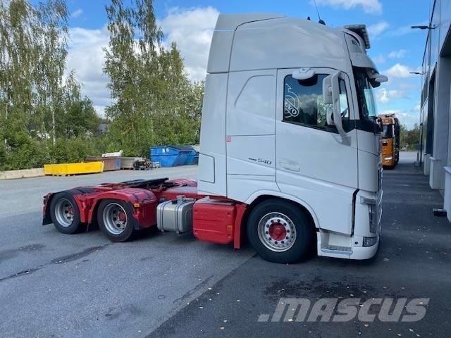 Volvo FH 13 540 6x2 وحدات الجر