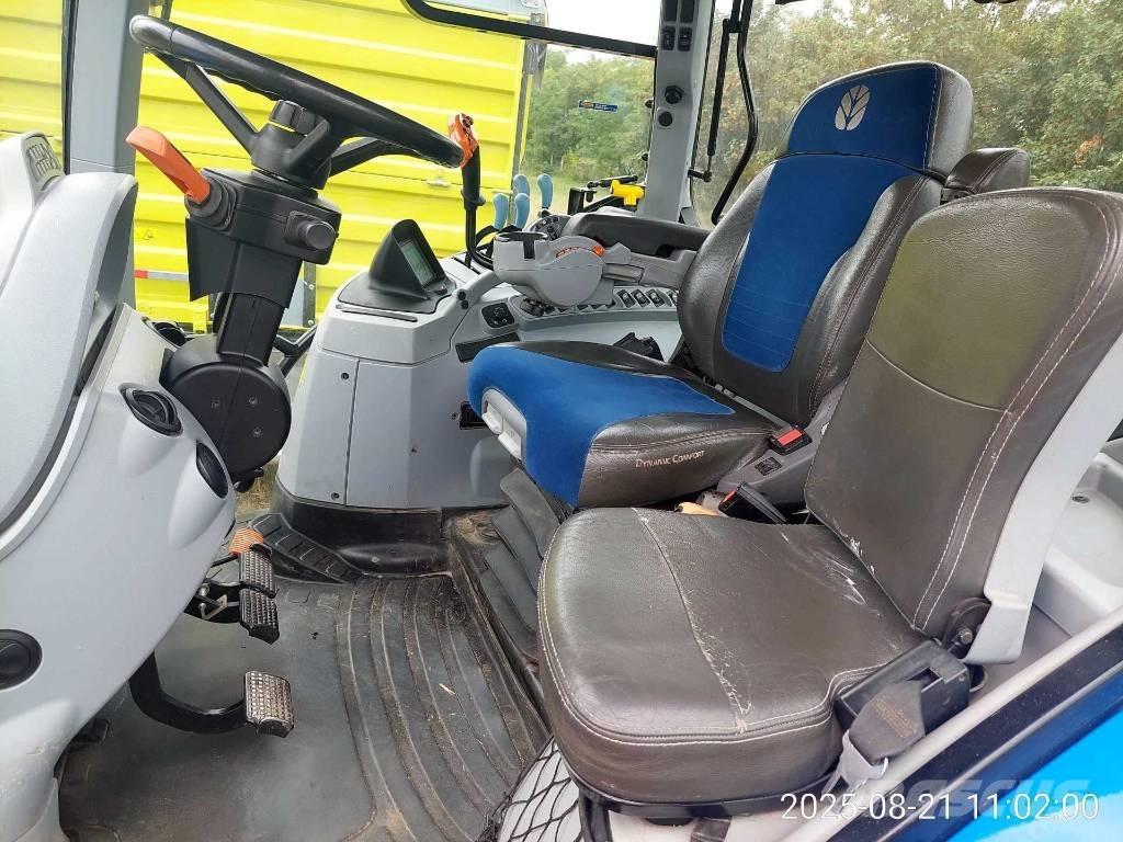 New Holland T 7.230 الجرارات