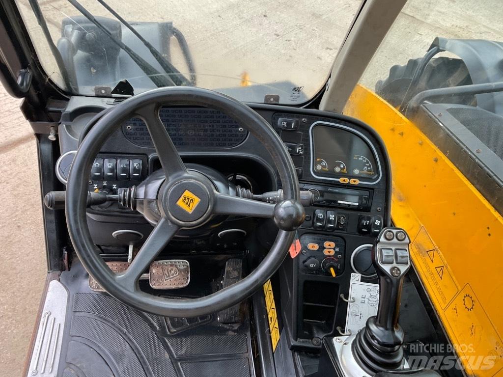 JCB 536-60 Agri Plus معدات مناولة لأغراض الزراعة