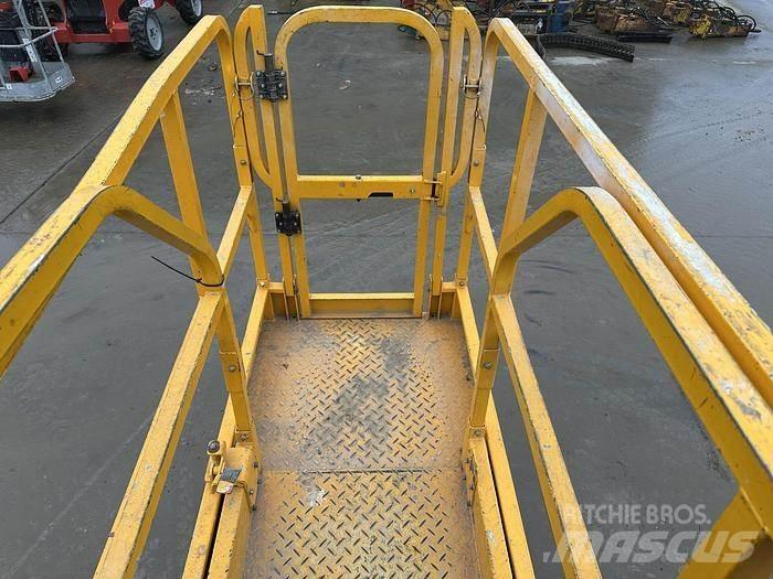 JCB S2032E رافعات ومنصات أخرى