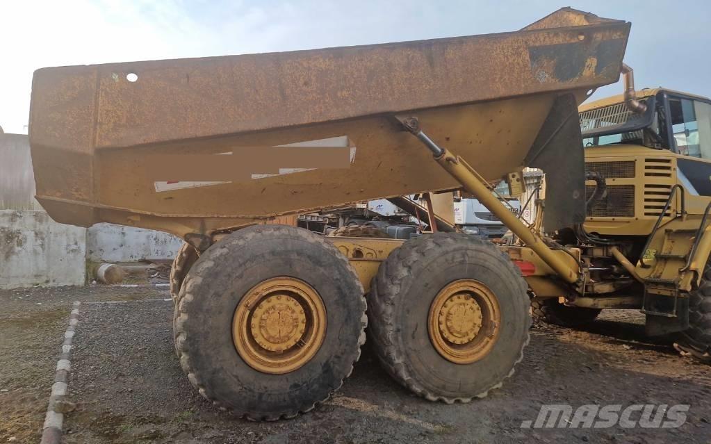 CAT 730 ساحبات مفصلية