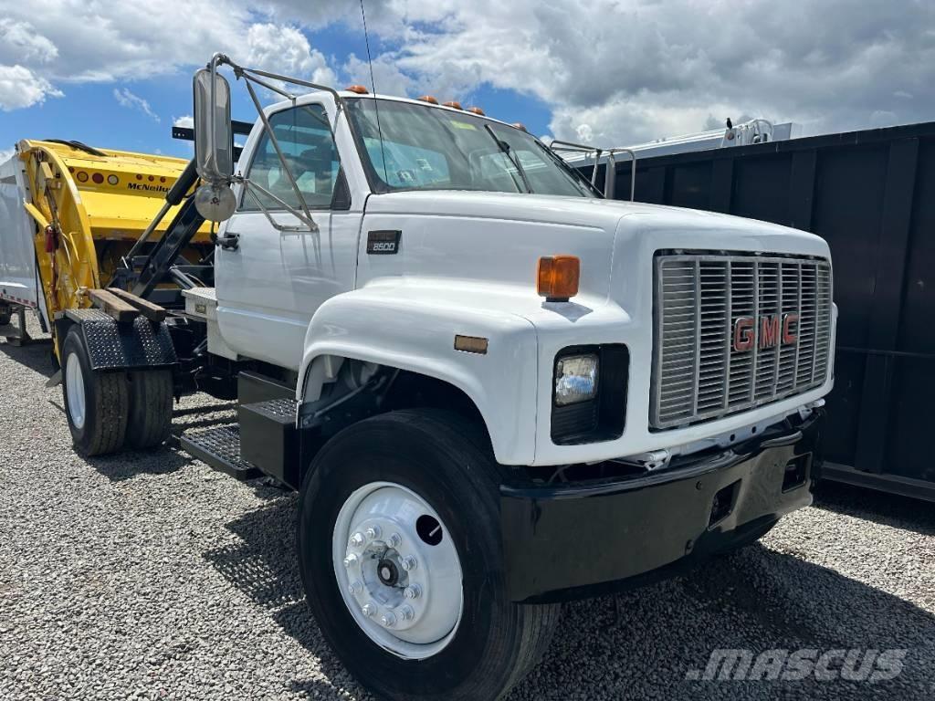 GMC C8500 شاحنات المخلفات