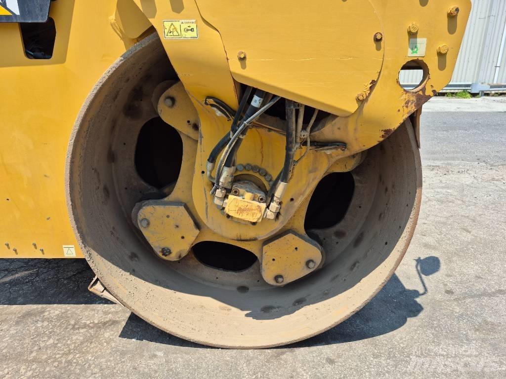 CAT CB 64 مداحل ثنائية الاسطوانة