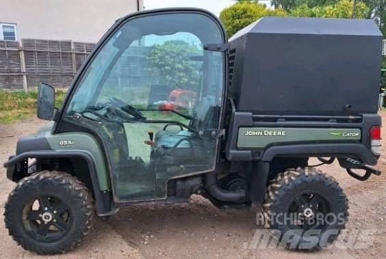John Deere 855D مركبات لجميع التضاريس