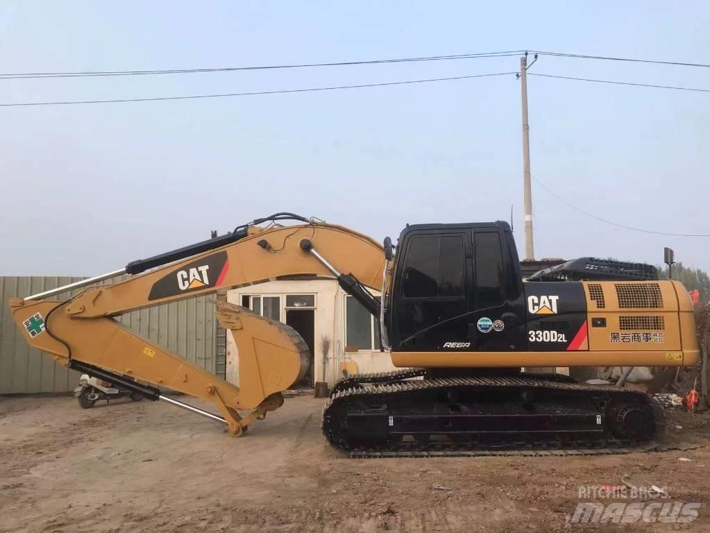 CAT 330 D حفارات زحافة