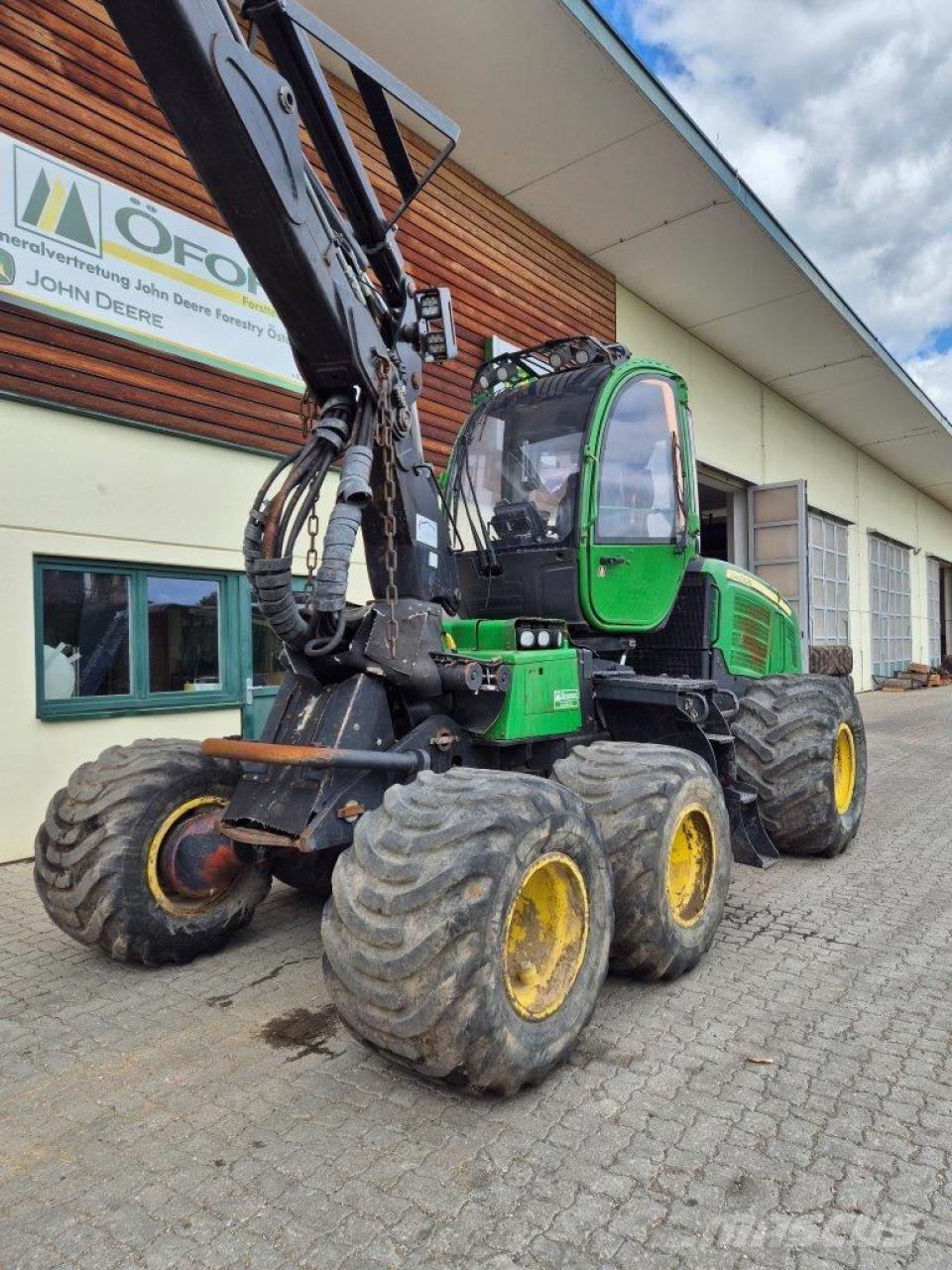 John Deere 1070 E حصادات
