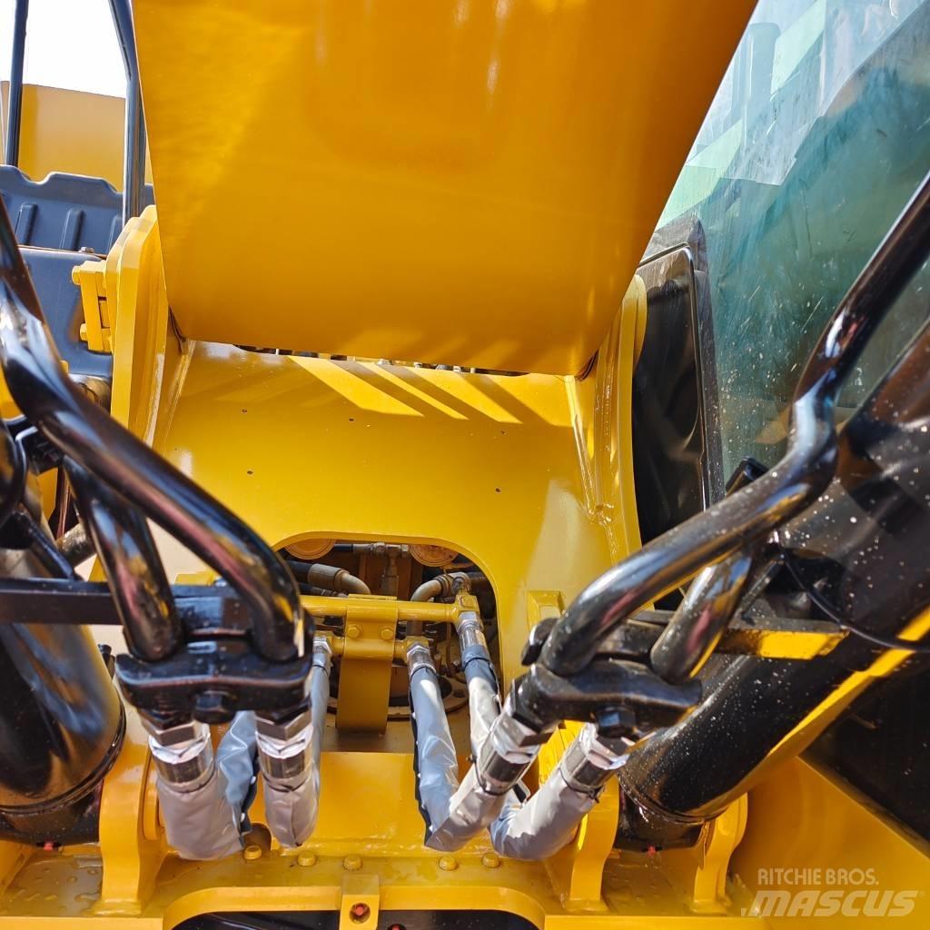 CAT 320 GC حفارات زحافة