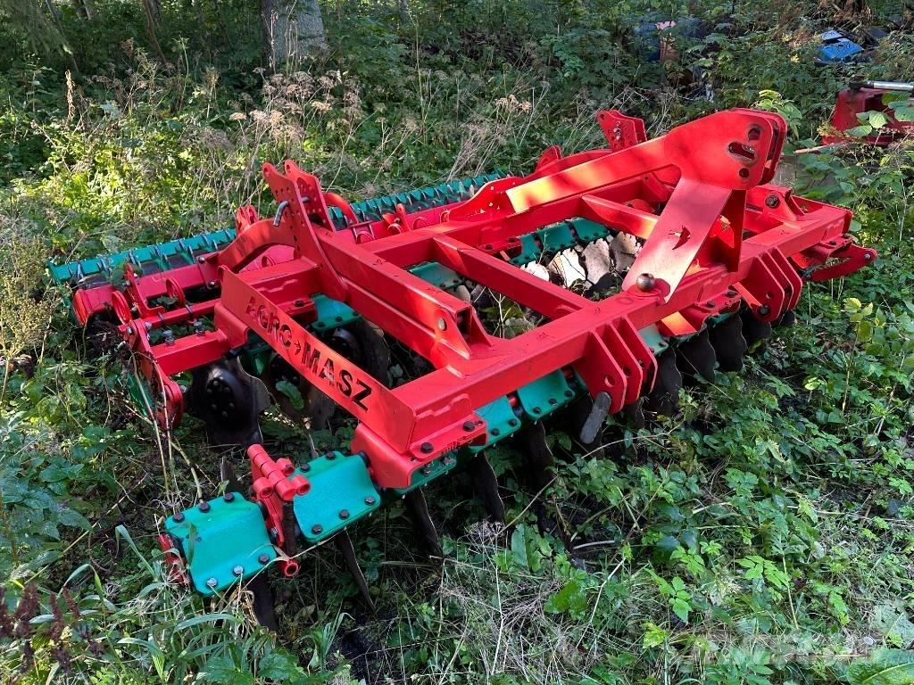 Agro-Masz BT30 زحافات ساحقة