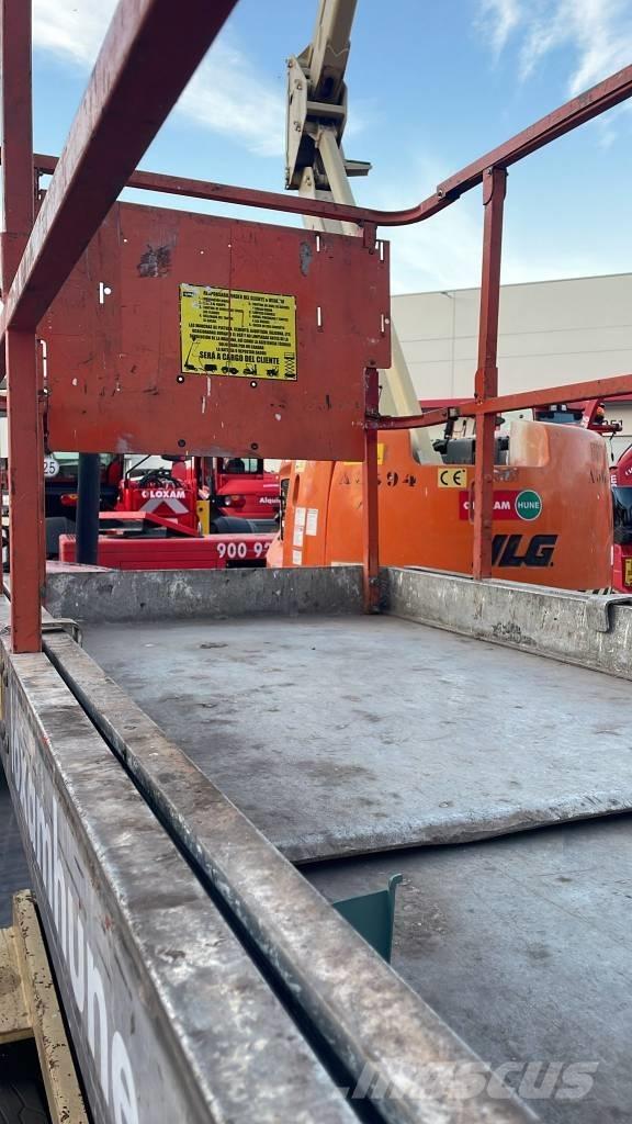 JLG 3246 ES رافعات مقصية الشكل