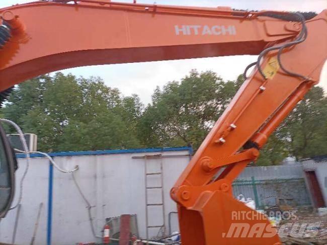 Hitachi Zaxis 200 LC حفارات زحافة