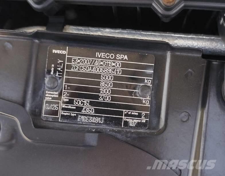 Iveco Daily 50 C15 شاحنات ذات هيكل صندوقي