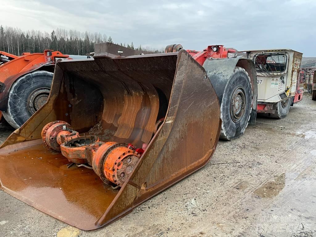 Sandvik LH 514 لوادر للعمل تحت سطح الأرض