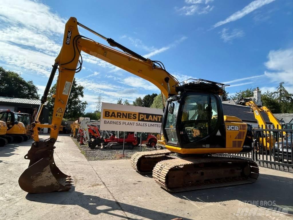 JCB JS 130 LC حفارات زحافة