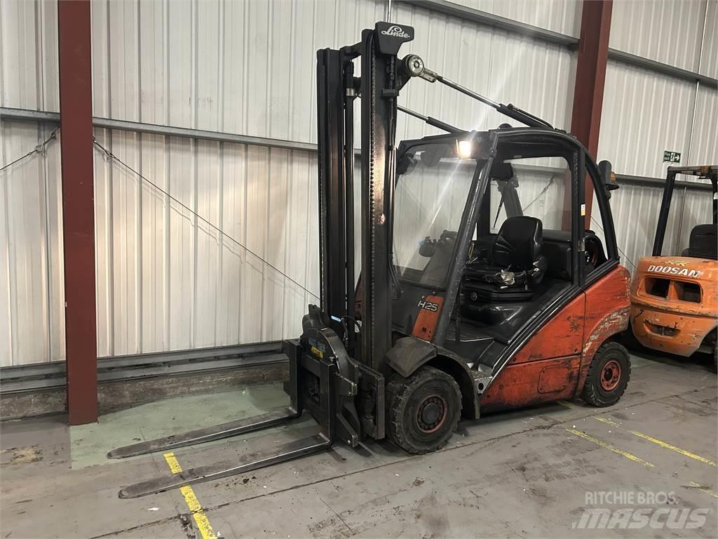 Linde H25T شاحنات LPG