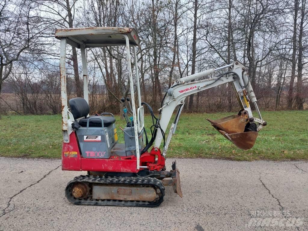 Takeuchi TB 007 حفارات صغيرة أقل من 7 طن (حفارات صغيرة)