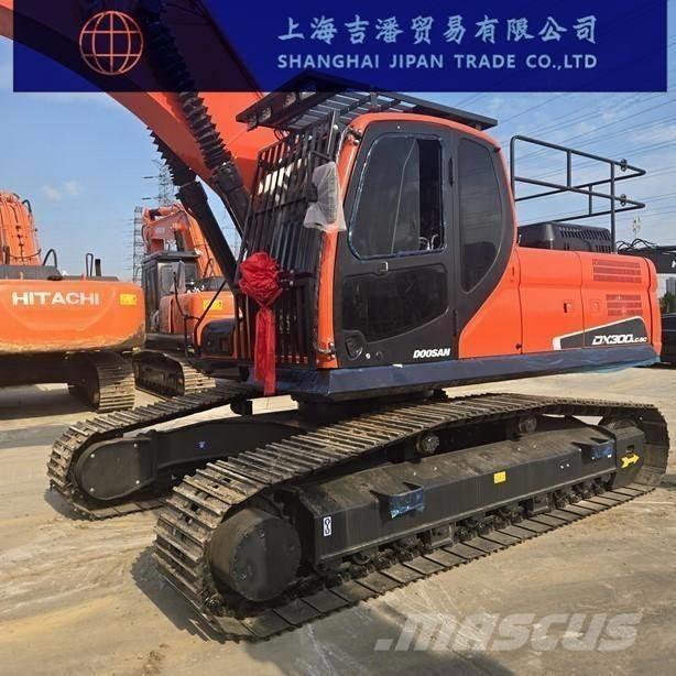 Doosan DX 300 حفارات زحافة