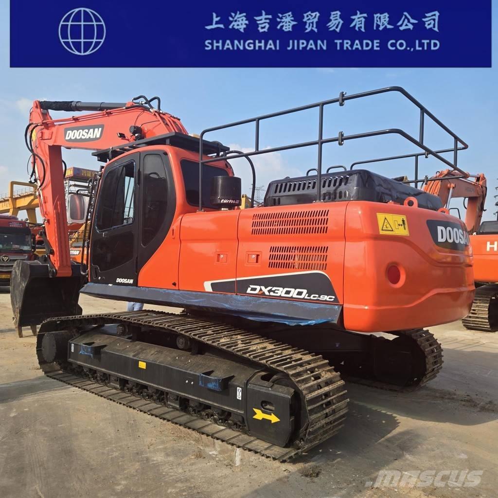 Doosan DX 300 حفارات زحافة