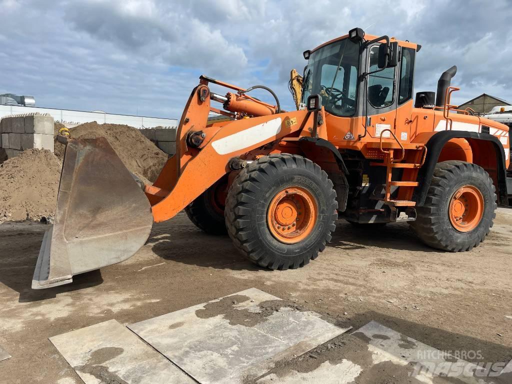 Doosan DL 350 لوادر بعجل