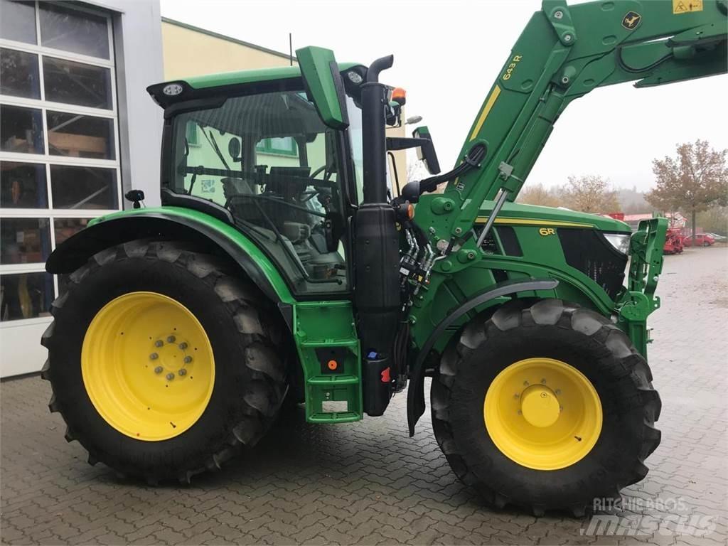 John Deere 6R 110 الجرارات