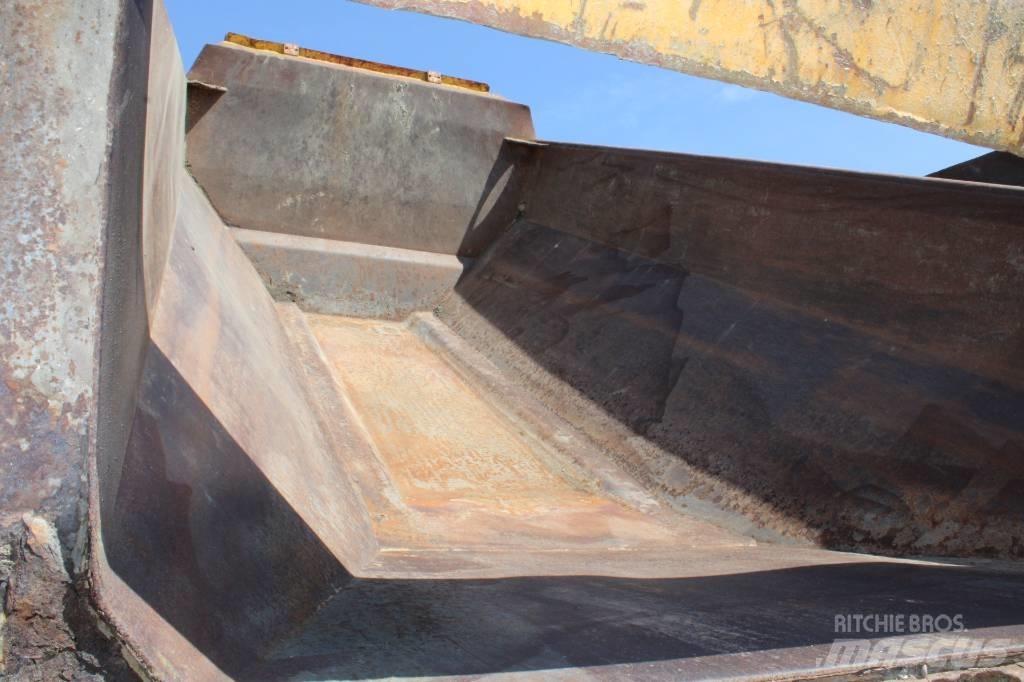 Volvo A 25 C 6x6 ساحبات مفصلية