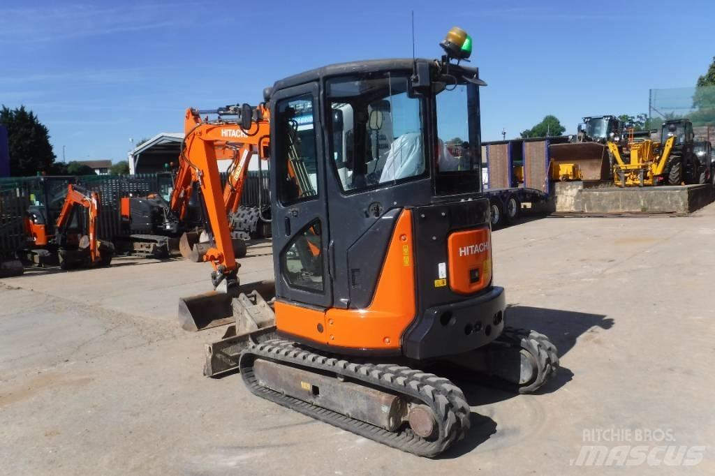 Hitachi ZX 33 U-5A حفارات صغيرة أقل من 7 طن (حفارات صغيرة)
