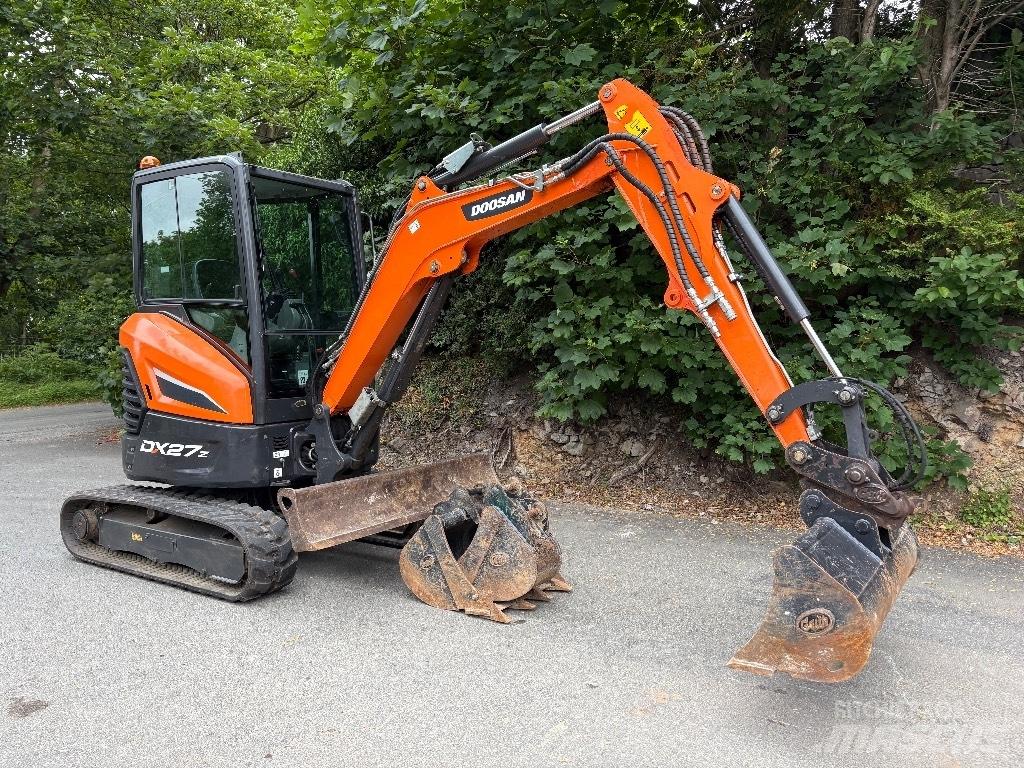 Doosan DX 27 Z حفارات صغيرة أقل من 7 طن (حفارات صغيرة)
