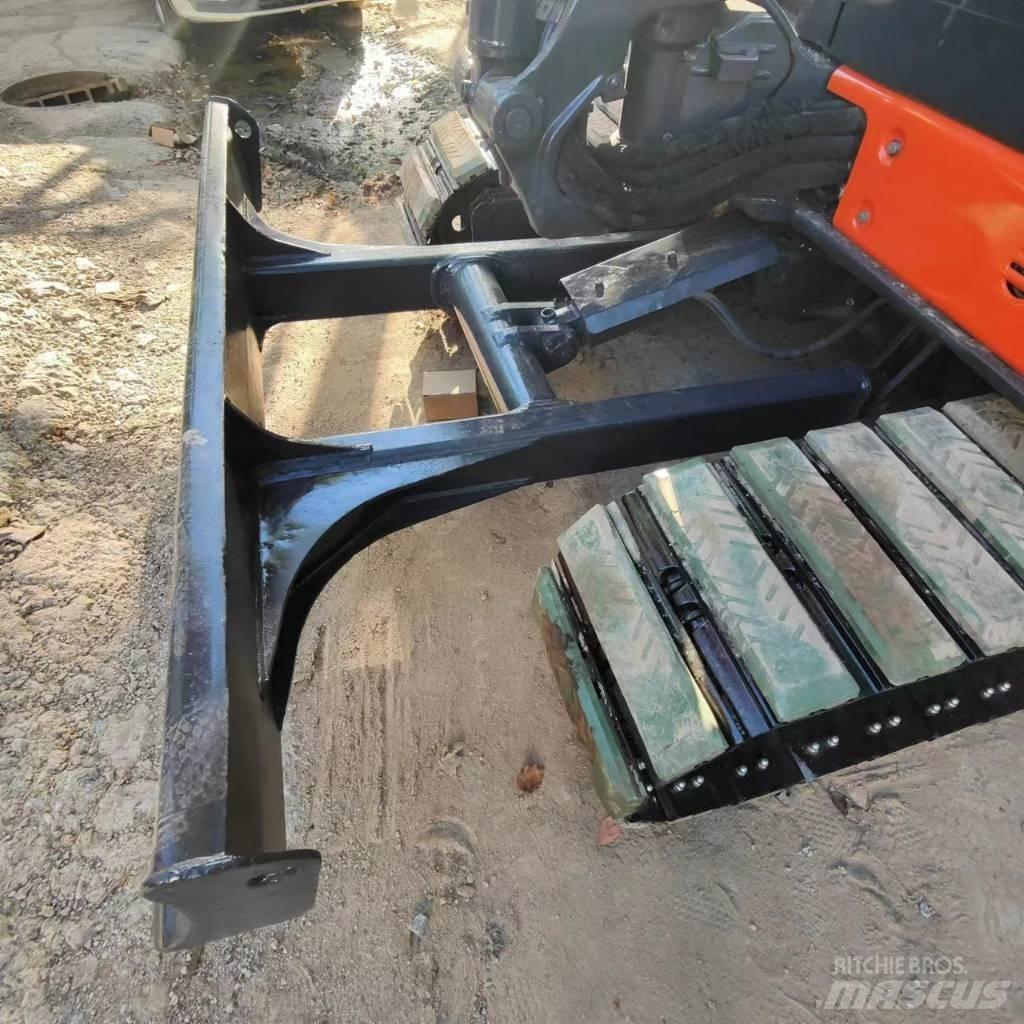 Hitachi ZX 50 U حفارات صغيرة أقل من 7 طن (حفارات صغيرة)
