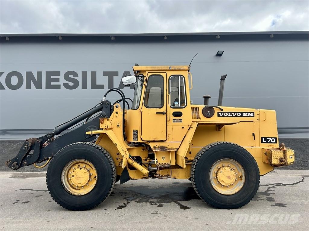 Volvo L 70 لوادر بعجل
